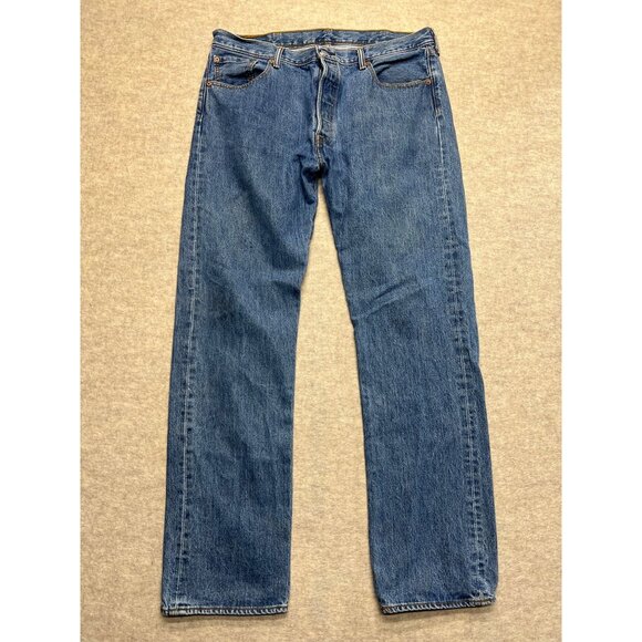 Levi's 501 Button Fly Straight Leg Medium Wash Men's Denim Jeans 38 X 34 - Picture 1 of 10